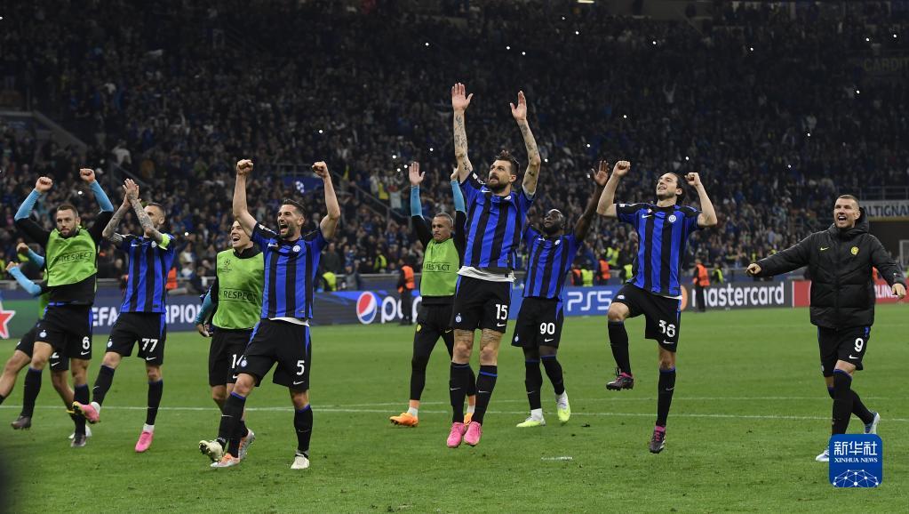 法尔克：若温哥华白浪夺冠穆勒将获30万欧，奖金和在拜仁一样