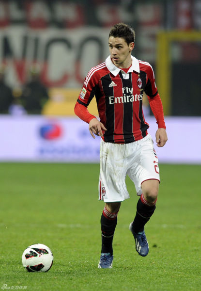 埃尔纳内斯：并非所有手球或者手臂触球都是点球，规则需要改（埃尔纳内斯：手球不等于点球，判罚规则亟待调整）