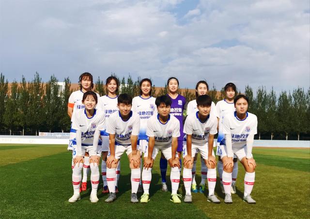 德甲金靴英超落寞 转战意甲9轮0球1助 米兰3700万欧要打水漂（德甲射手王英超失意，转投意甲9场0球1助，米兰3700万欧恐成泡影）