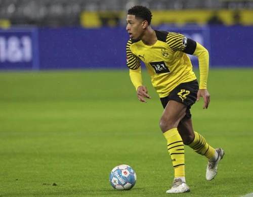 半场战报：汉堡1-1法兰克福，洛孔加，胡戈-拉松破门（半场：汉堡1-1战平法兰克福，洛孔加与胡戈-拉松建功）