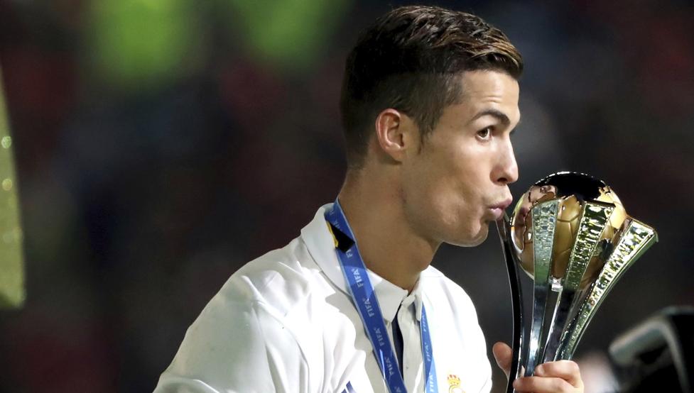 欧冠球员表现评析：C罗连续进球,（欧冠球员表现解读：C罗连场破门）