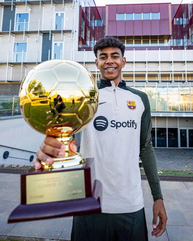 如何让孩子爱上足球？（怎样培养孩子对足球的热爱？）