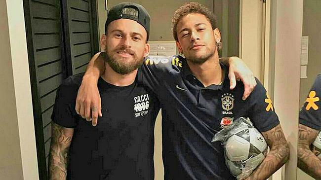 记者：海港今日上午启程前往泰国；本轮亚冠并非没有拿分机会（记者：海港今日上午出发赴泰，本轮亚冠仍有拿分空间）