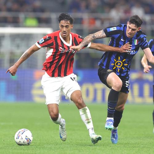 打脸了！赛季初被骂，如今全队第一